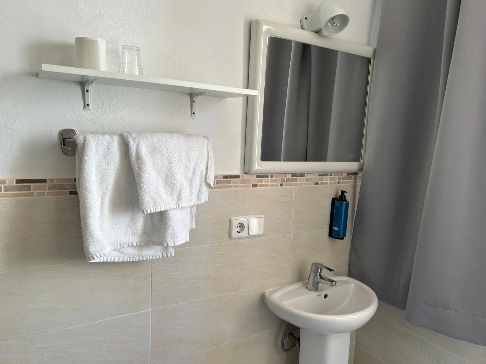 Hostal San Telmo - Adults Only Cala Major  Szoba fotó